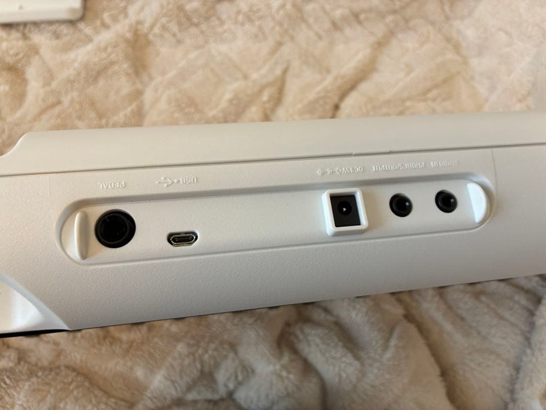 CASIO ベーシックキーボード CT-S200WE ホワイト [61鍵盤]