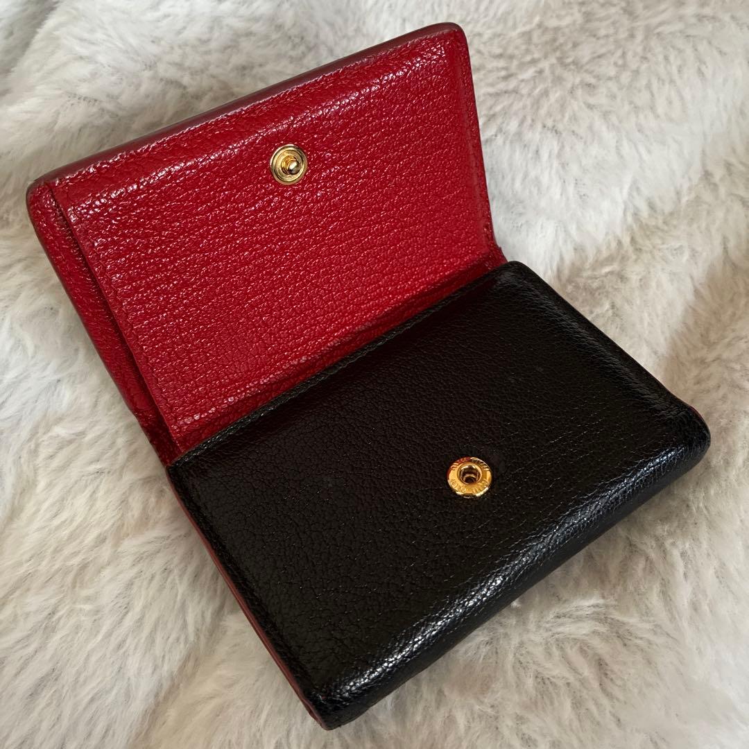 MIU MIU 三つ折財布 黒