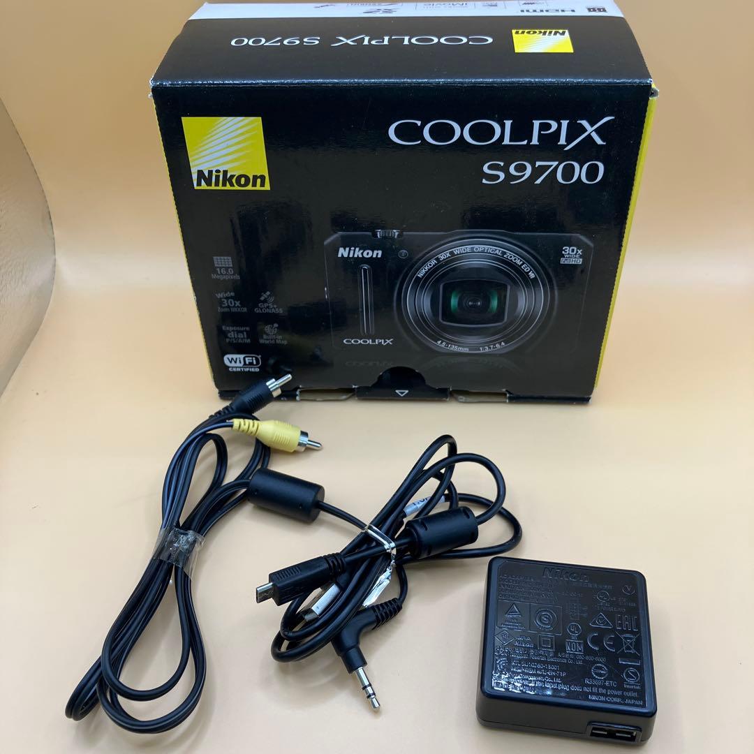 Nikon COOLPIX S9700 デジカメ B211
