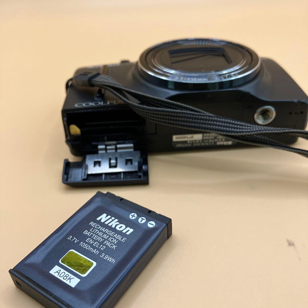 Nikon COOLPIX S9700 デジカメ B211