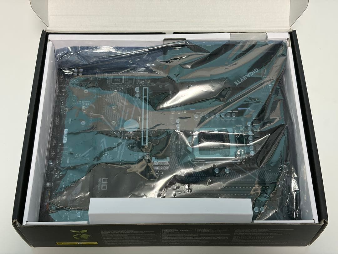 GIGABYTE Z590 UD AC マザーボード