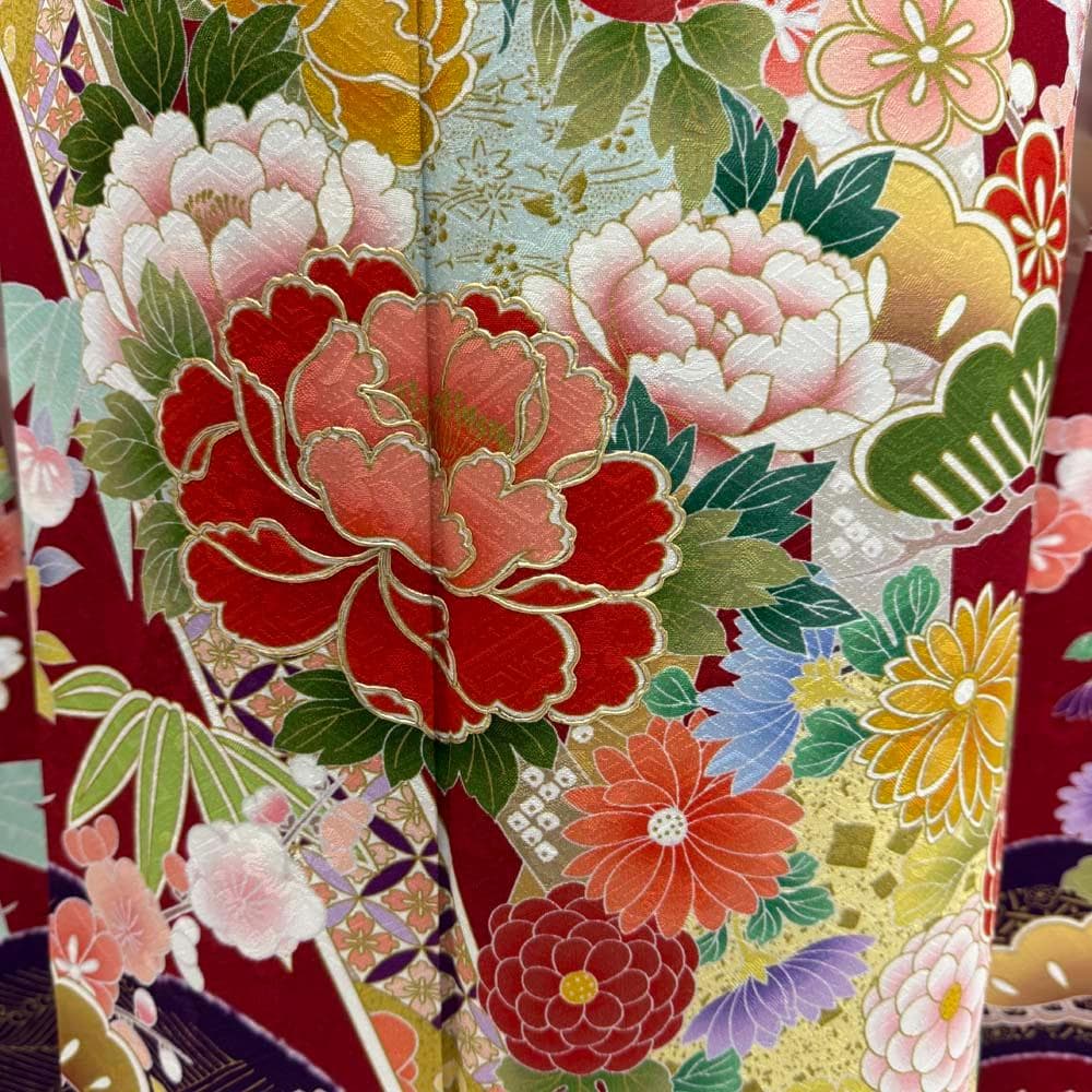 振袖 正絹 赤 緑 古典花柄　裄72.3㎝ 　成人式 中古 c-81