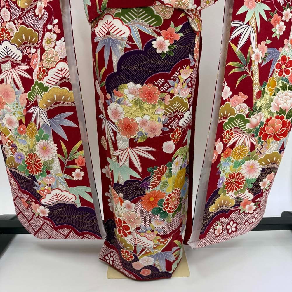 振袖 正絹 赤 緑 古典花柄　裄72.3㎝ 　成人式 中古 c-81