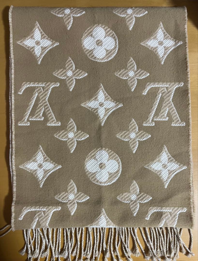 LOUIS VUITTON マフラー　レディース （箱無し）