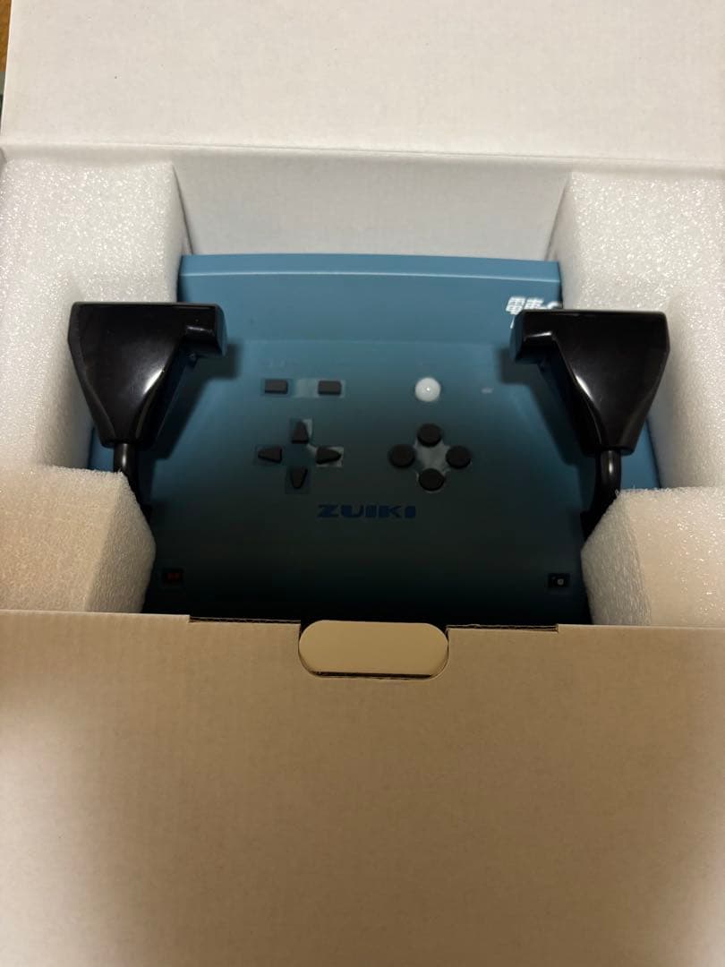 電車GO! PLUG & PLAY 2 ZUKI 本体とケーブル