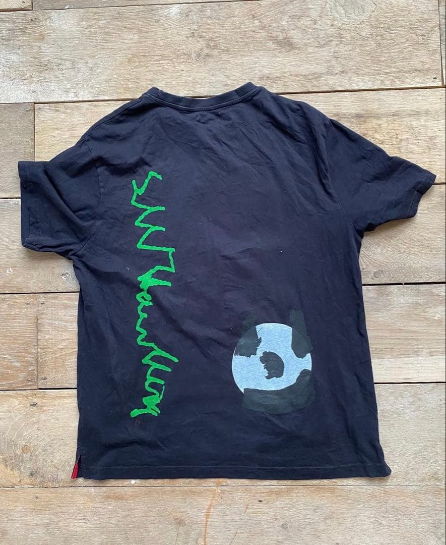hibiのTシャツ　åbäke abelia edoward goucha