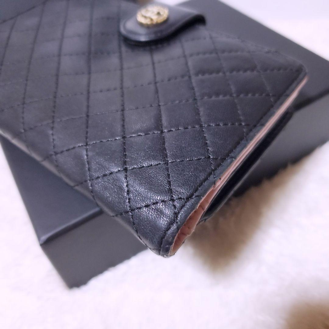 シャネル　CHANEL 財布　二つ折り　折り財布　ピンク
