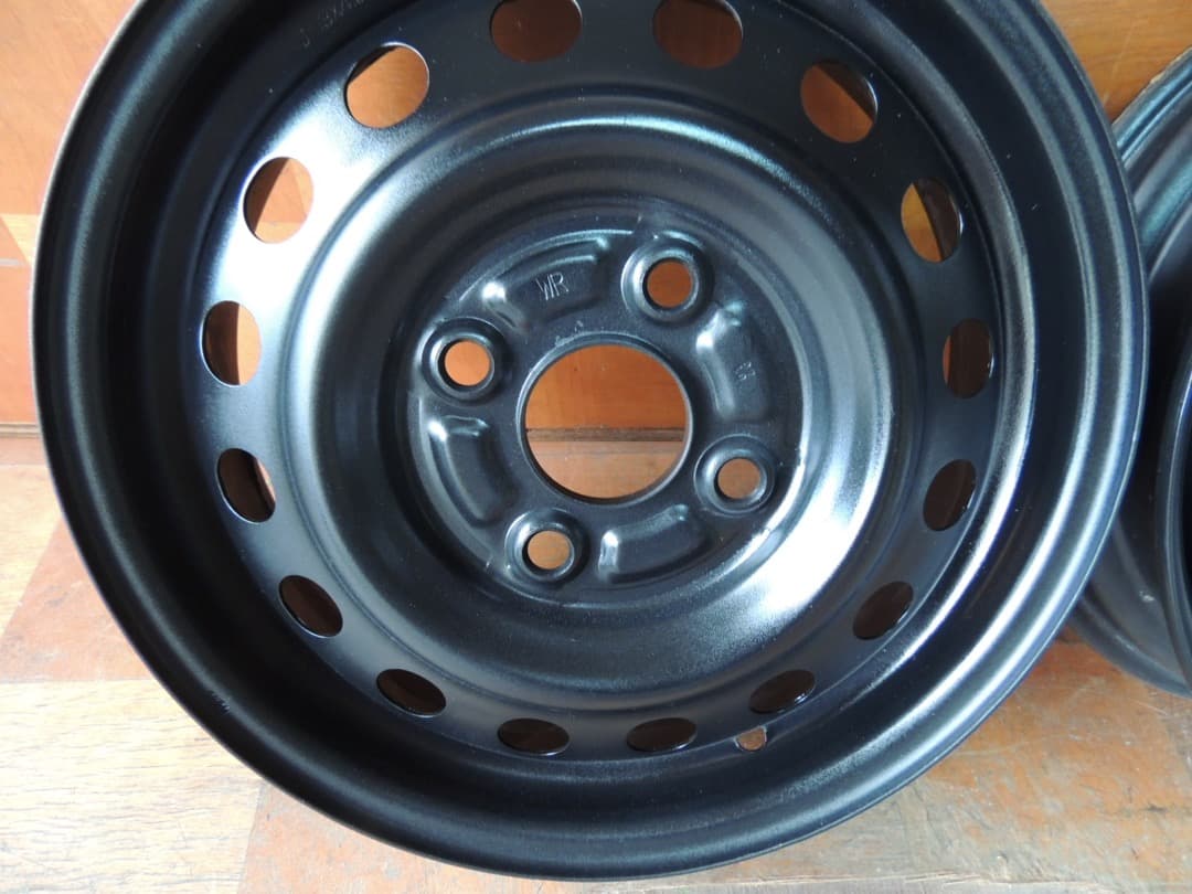 C88 13インチ スチールホイール 13x4.00B PCD100 ハブ径54