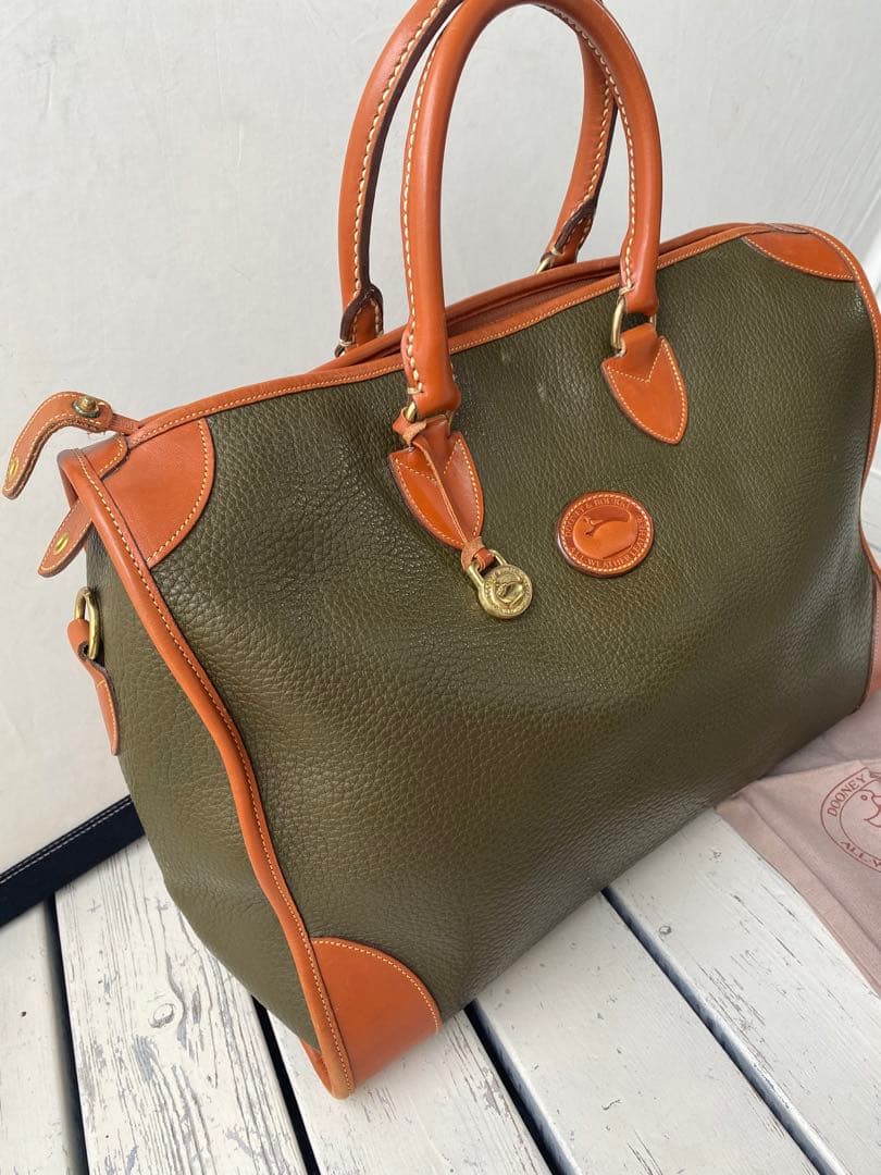 【美品】ドゥーニー&バーク　大容量 レザーボストンバッグ　バイカラー　旅行鞄
