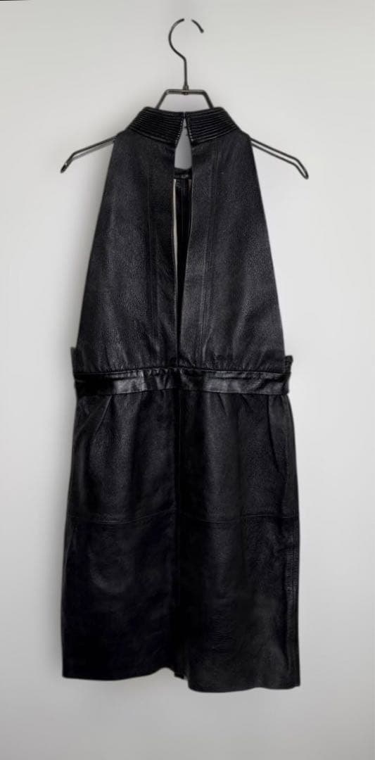 R00806 LOEWE ロエベ　ブラック ノースリーブワンピース レザー