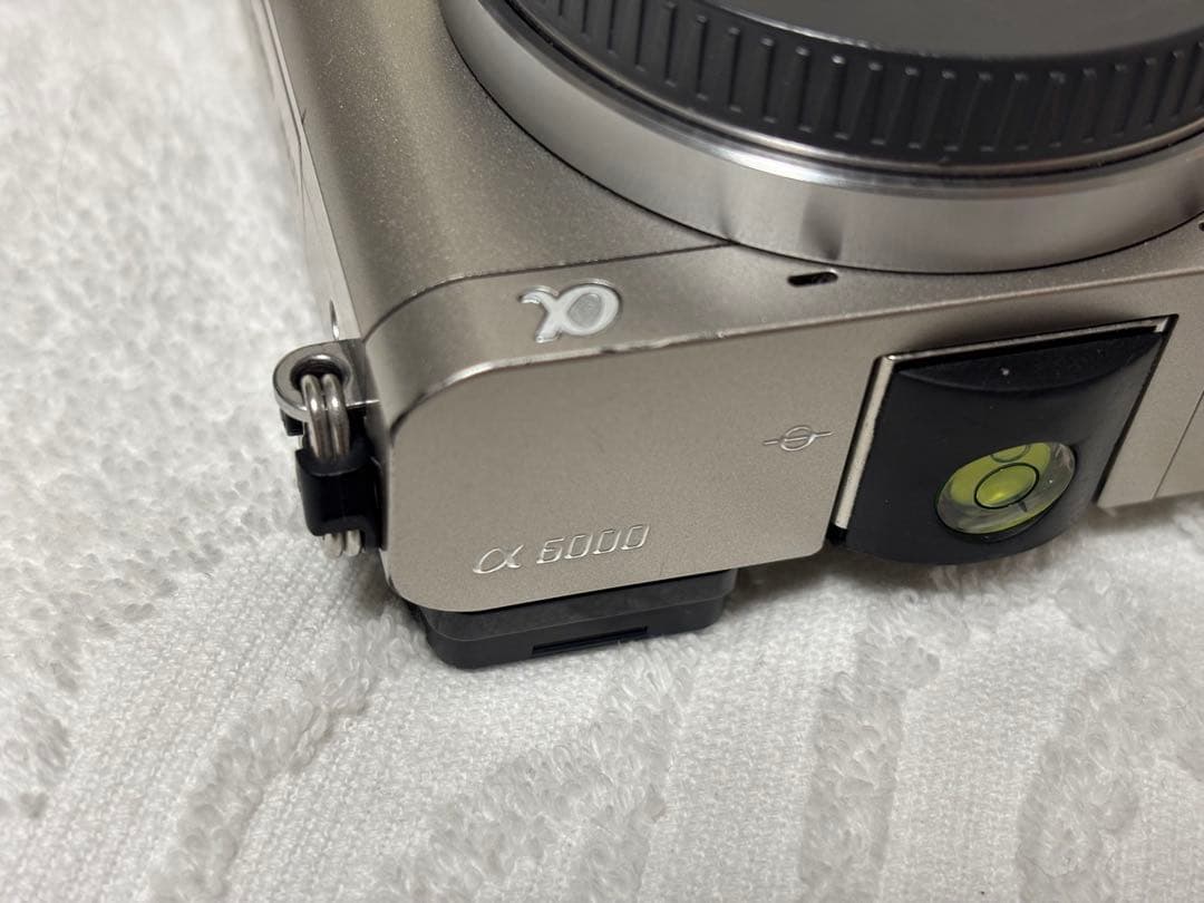 Sony α6000 シルバー ボディのみ