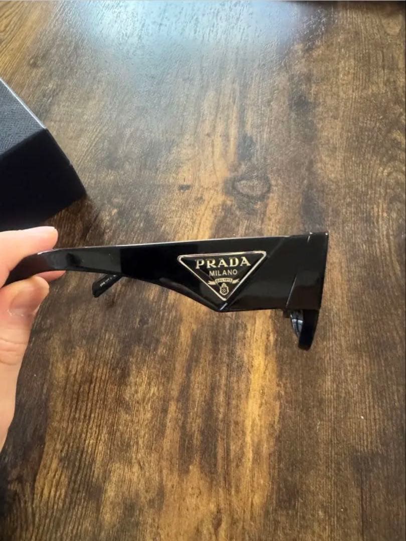 PRADA シンボル サングラス