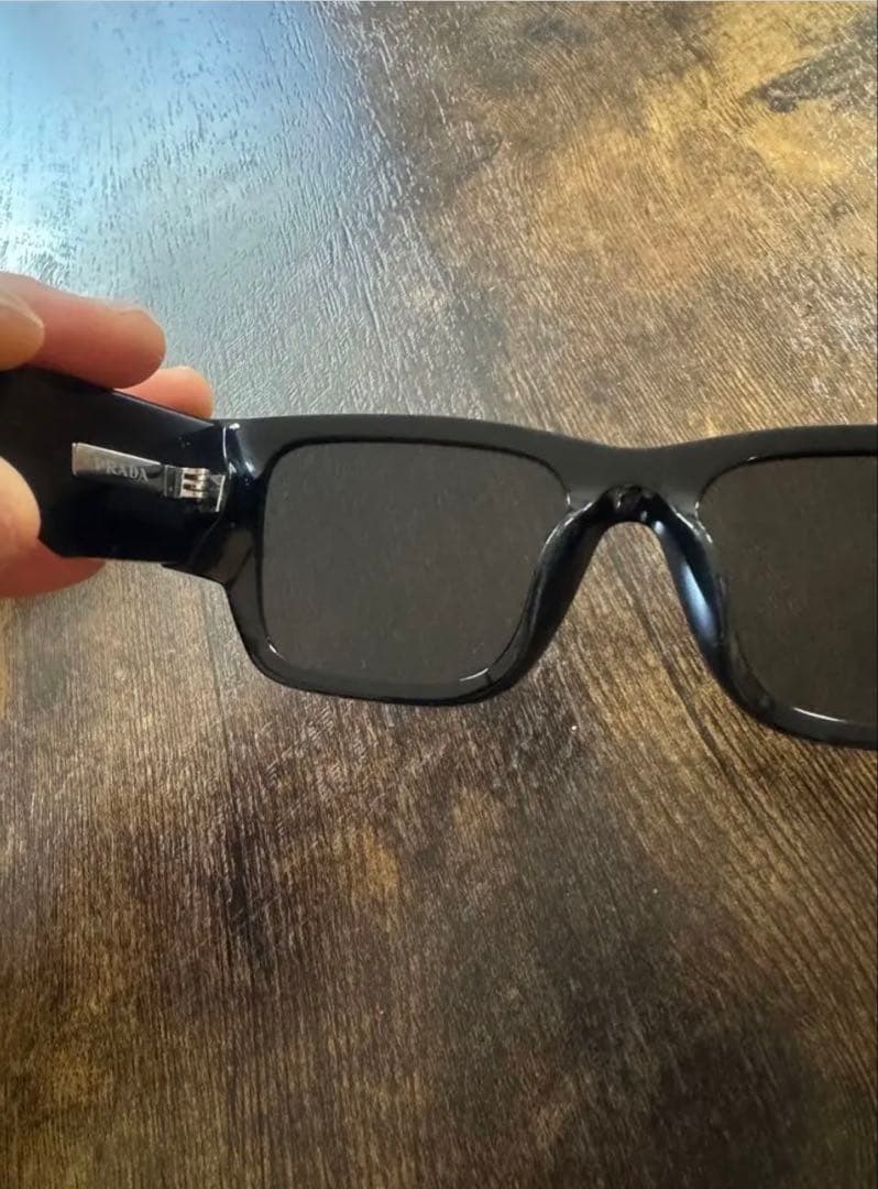 PRADA シンボル サングラス