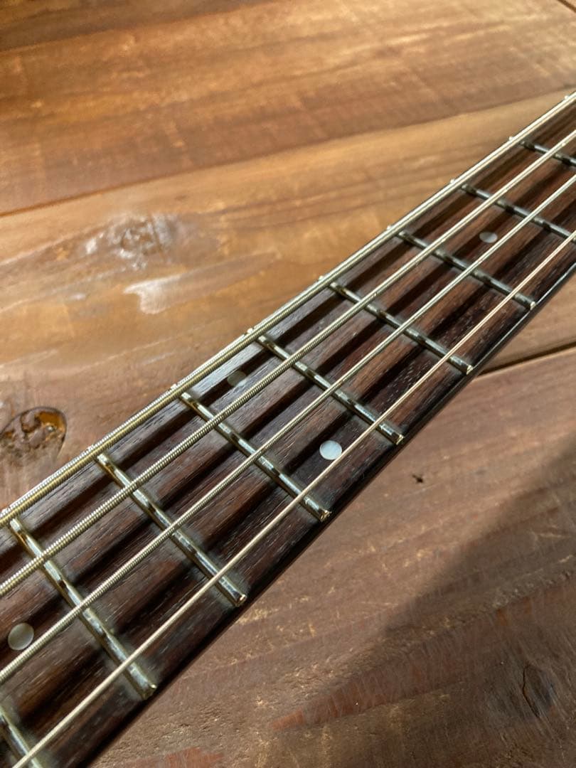 Hohner Bass B2ヘッドレスベース ソフトケース付き