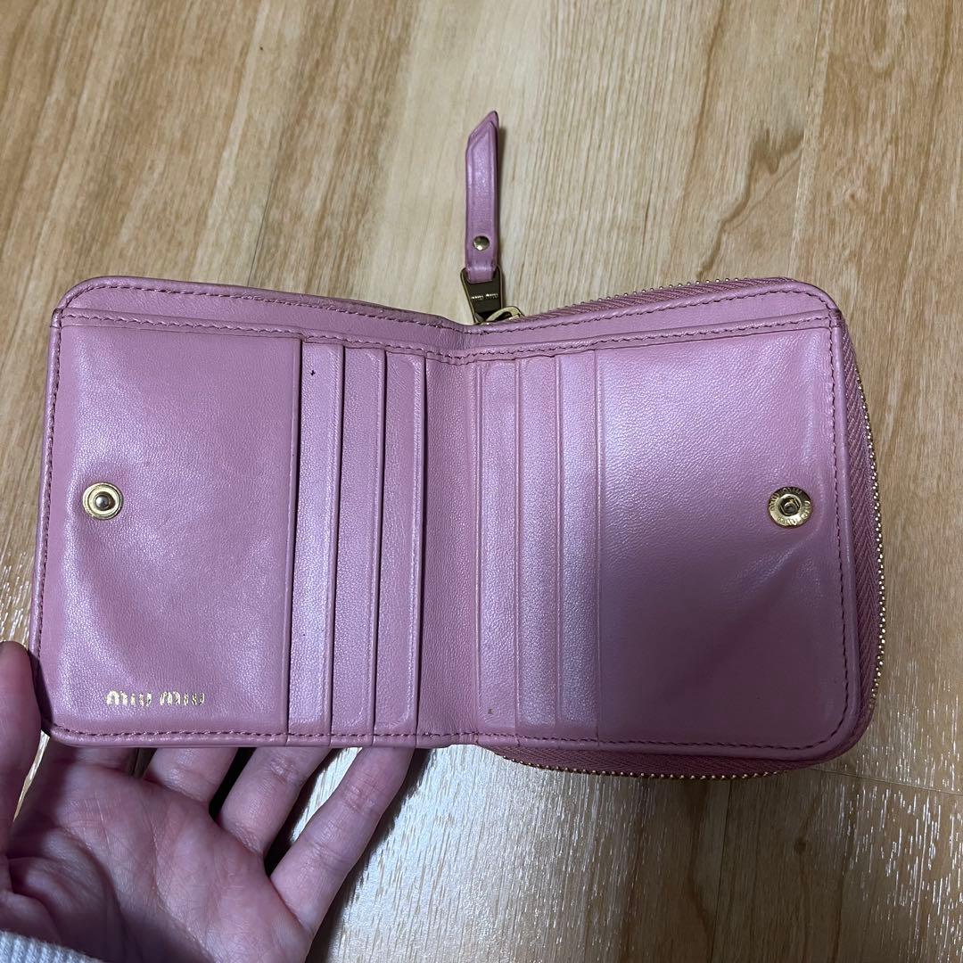 miu miu ピンク マテラッセル　二つ折り財布