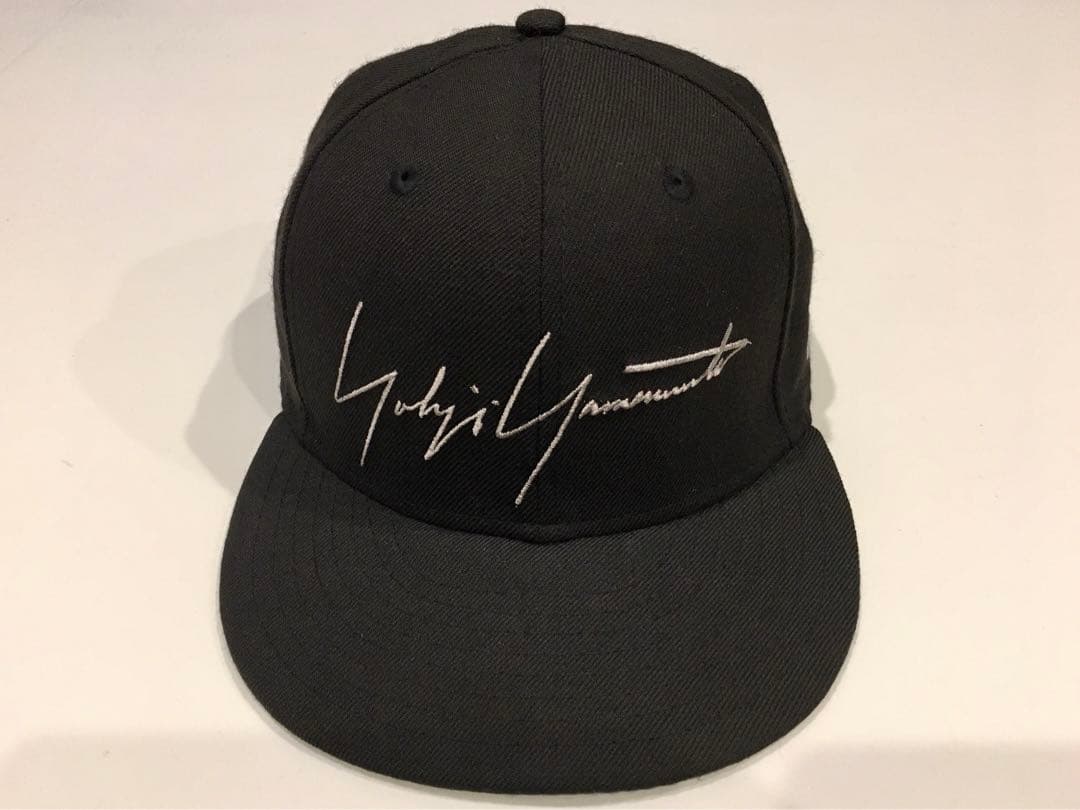 Yohji Yamamoto × NEW ERA 59FIFTY ロゴキャップ