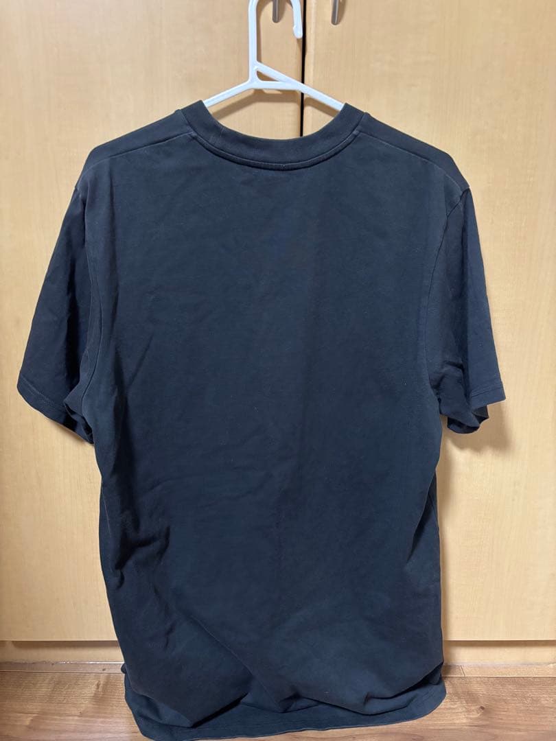 MONCLER ビッグワッペンTシャツ　ブラック