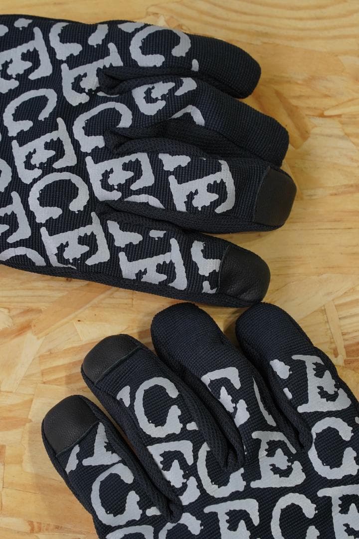 C.E × ST line Graphic Gloves  15AW M