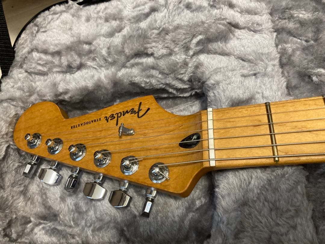 Fender player plus Tequila Sunrise ストラト