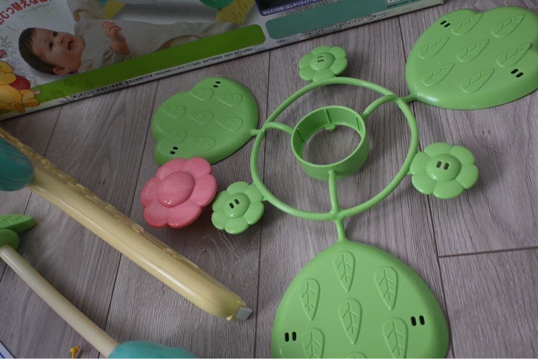【超美品】くまのプーさん えらべる回転 6WAYジムにへんしんメリー(電池付き)