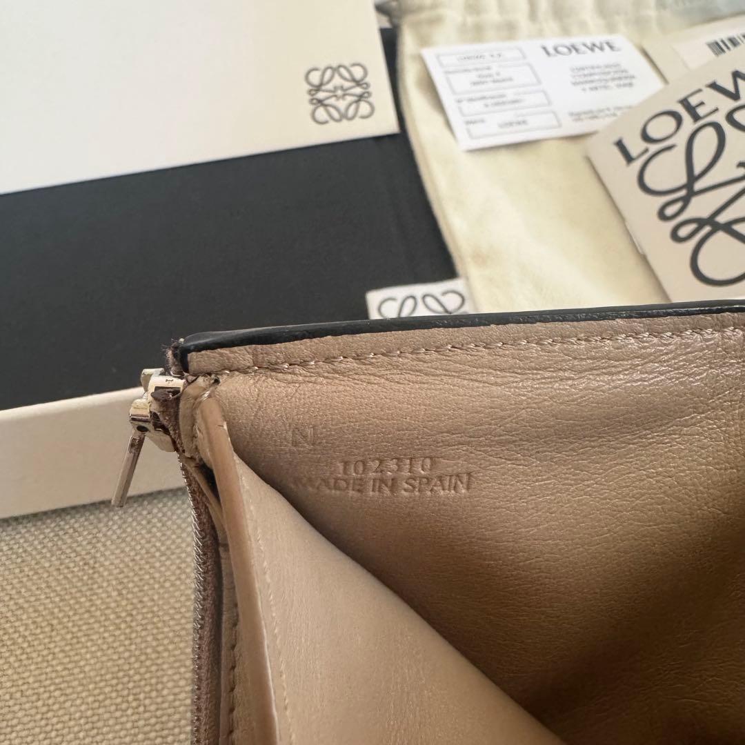【即日発送】LOEWE 三つ折り財布　アナグラム バーティカル ウォレット