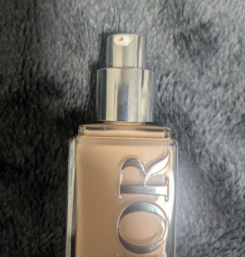dior フォーエヴァーフルイドスキングロウ