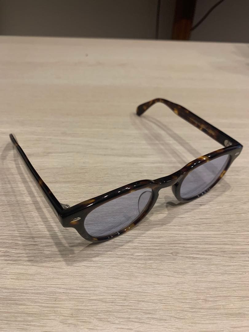 【美品】OLIVER PEOPLES（オリバーピープルズ）サングラス