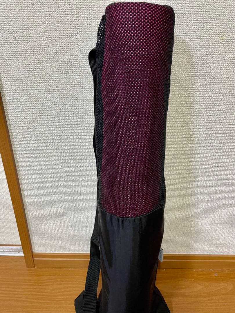 ピンク ヨガマット LAVA 収納バッグ付き　【数回使用】