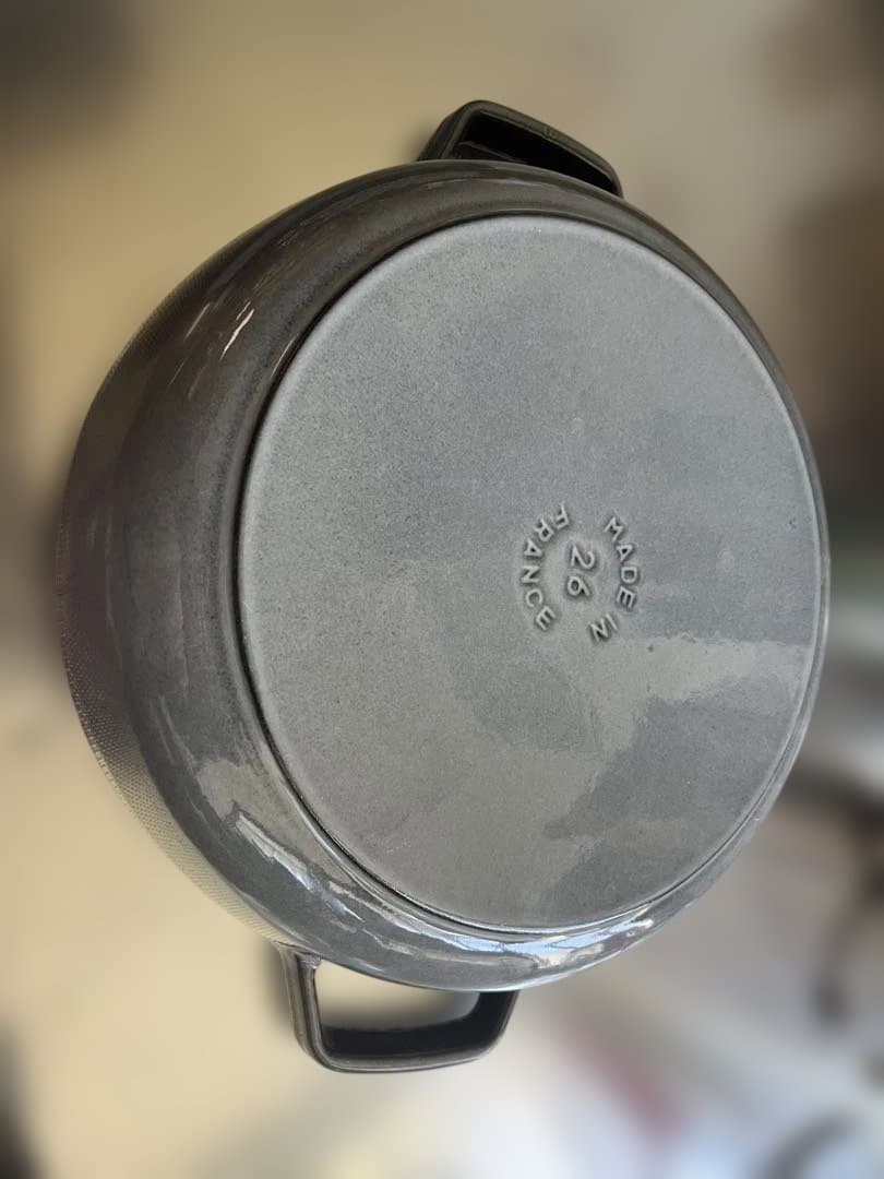 STAUB 鋳鉄製鍋 26cm 蓋付き グレー