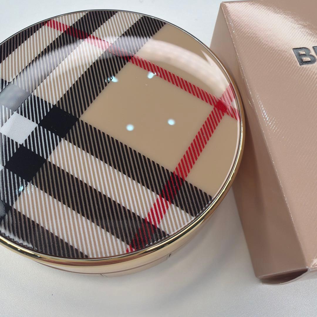BURBERRY BEYOND WEAR クッションファンデーション