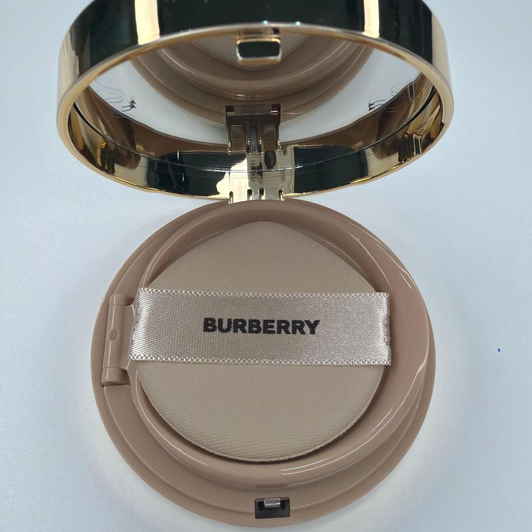 BURBERRY BEYOND WEAR クッションファンデーション