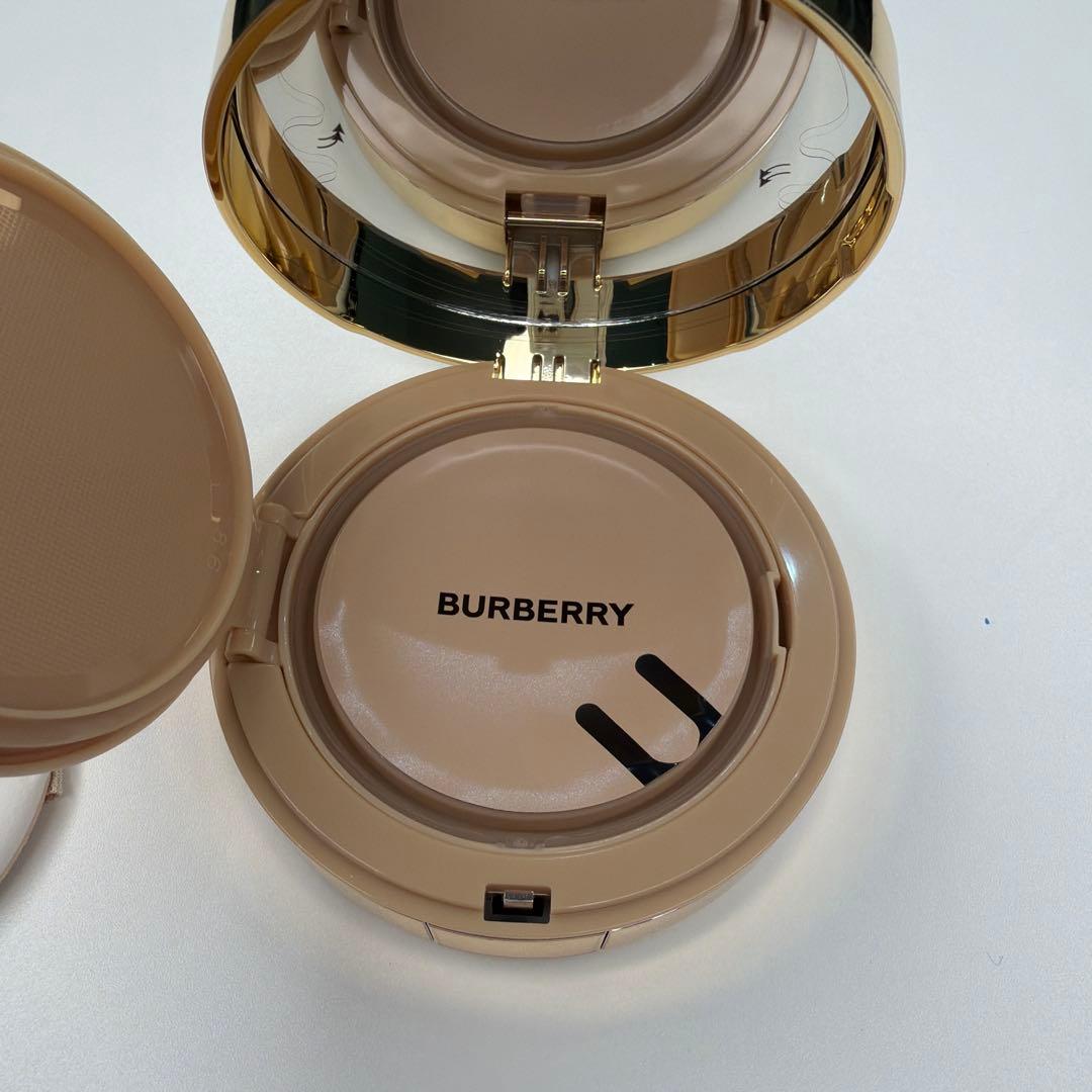 BURBERRY BEYOND WEAR クッションファンデーション