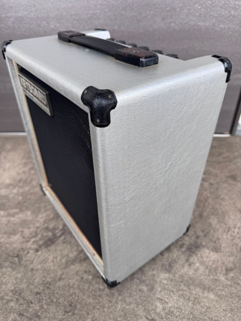 鍵盤楽器 Roland CUBE-40 KEYBOARD
