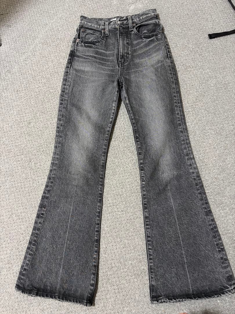 moussy mvs black flare 23インチ