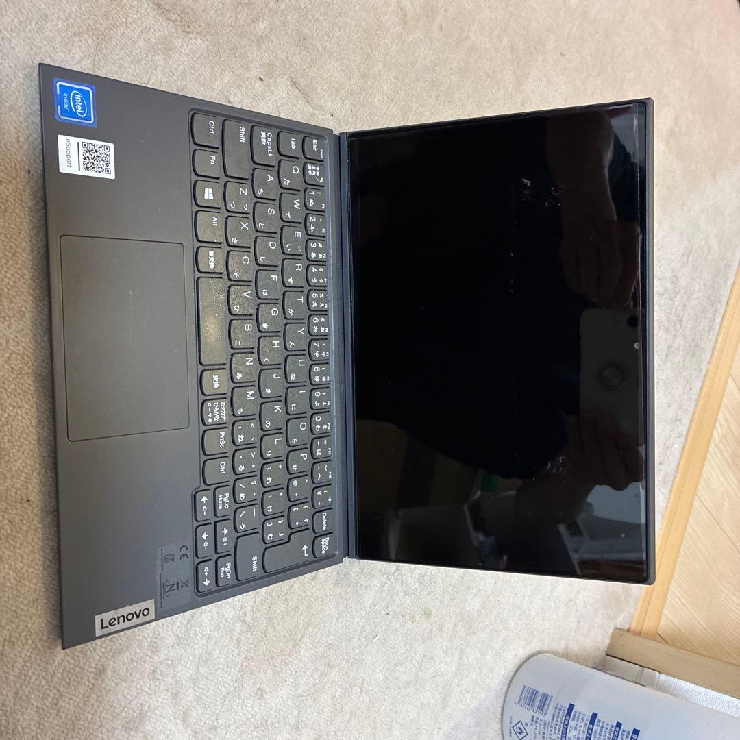 LENOVO PC 10インチ　タッチパネル機能付き