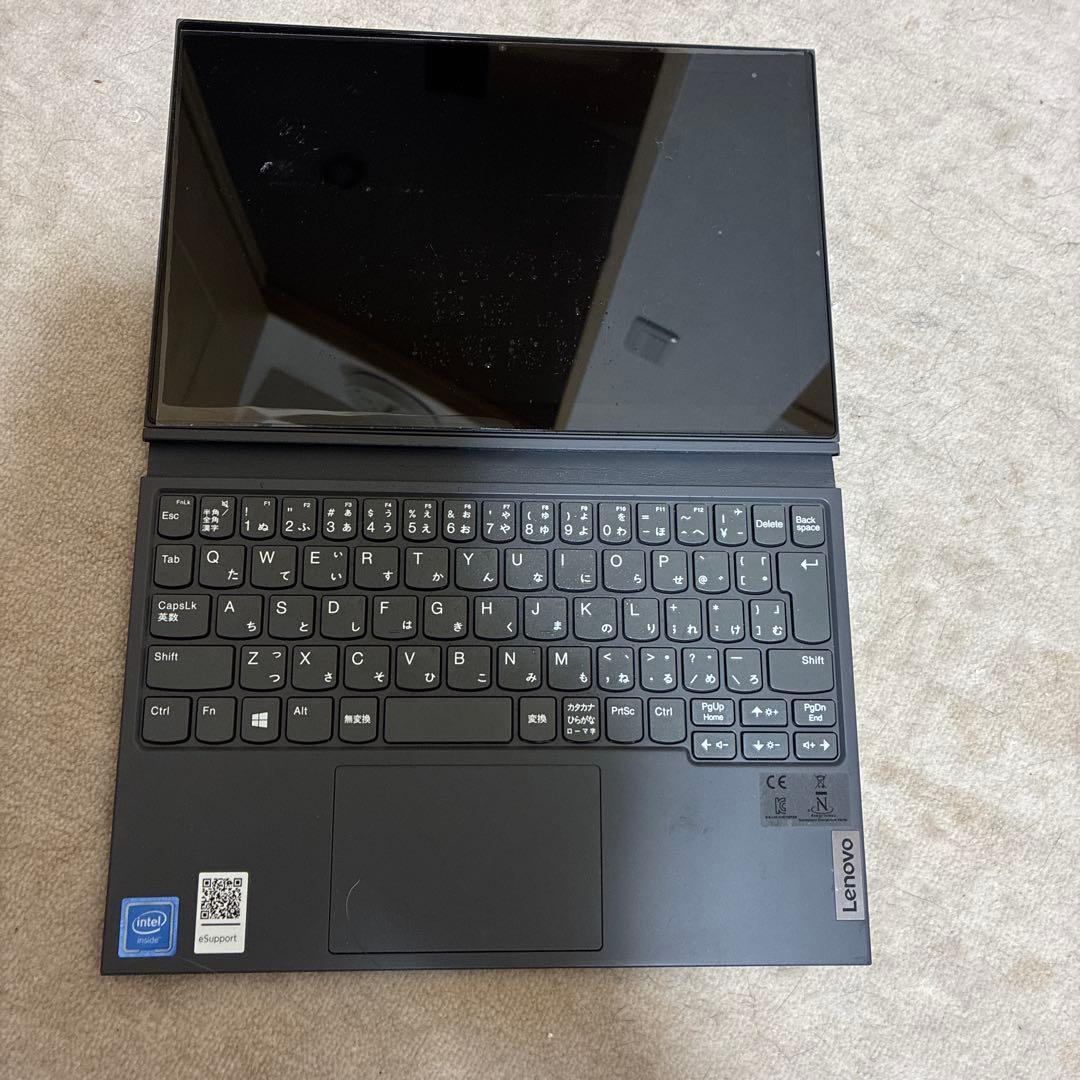 LENOVO PC 10インチ　タッチパネル機能付き