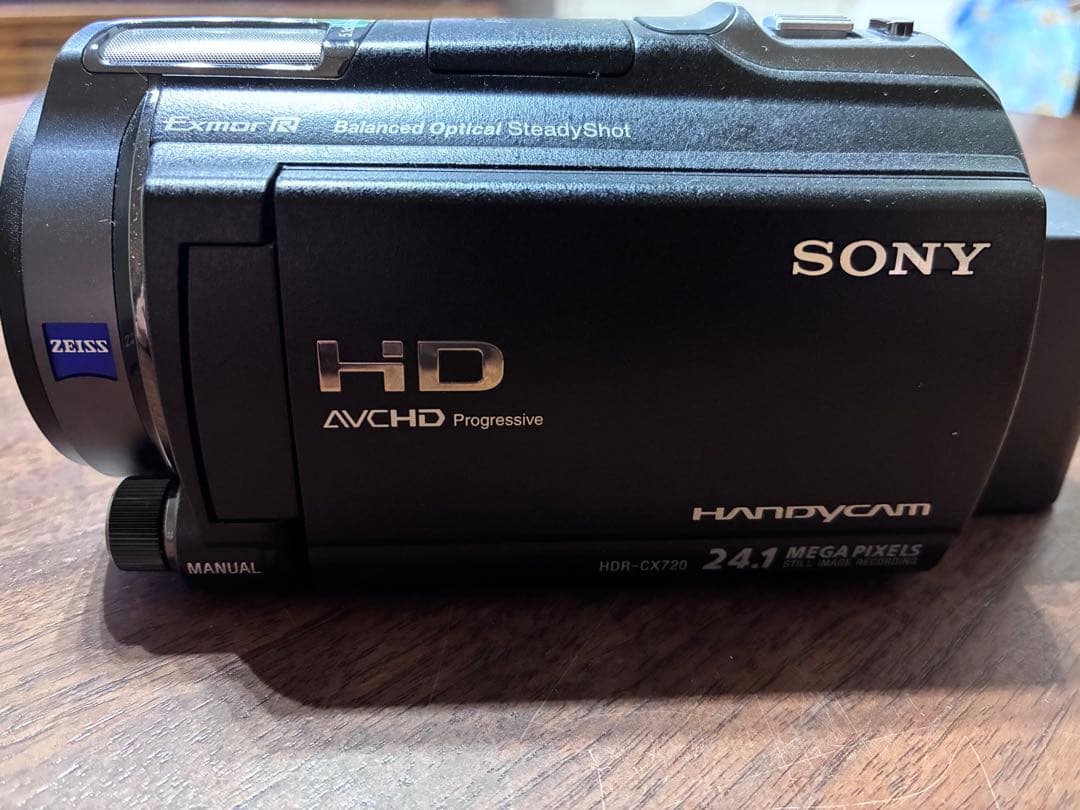 ビデオカメラ HANDYCAM HDR-cx720