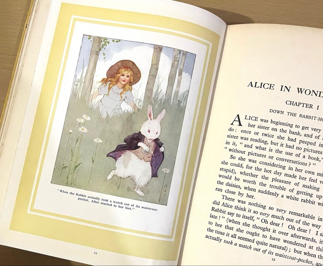 No.452アンティーク 洋書 古書 不思議の国のアリス マーガレット•タラント