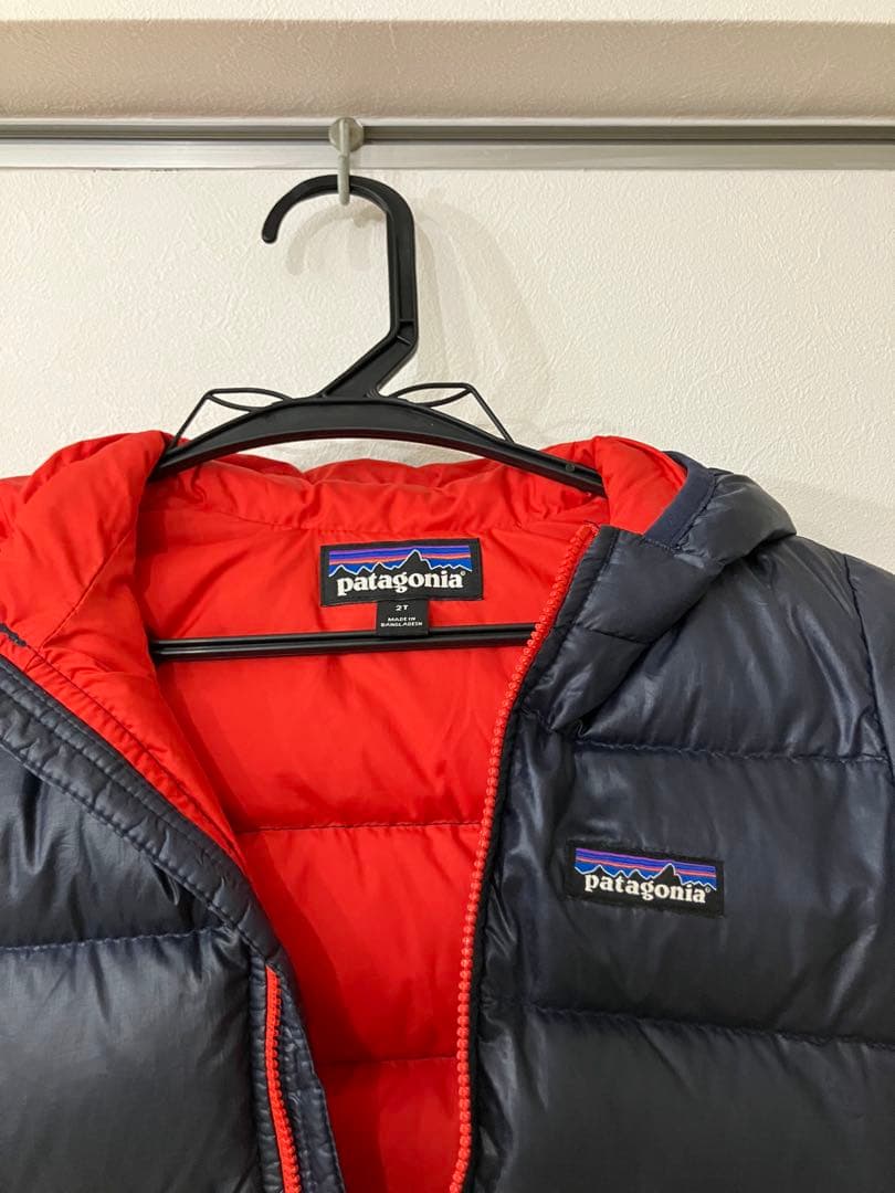 【美品】patagonia ダウンジャケット 2T 90サイズ　ネイビー/レッド