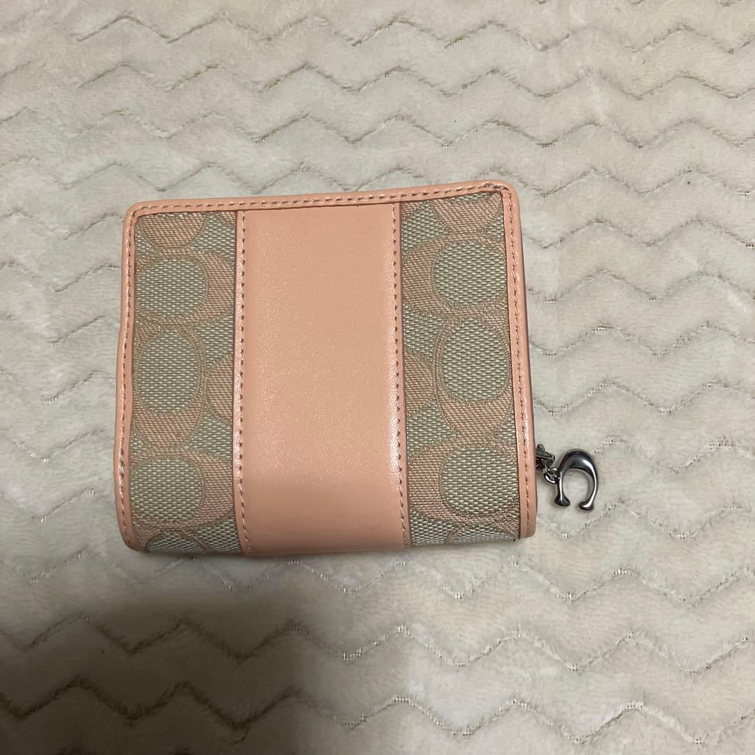(美品) COACH コーチ　折り財布　二つ折り財布　CT980 ピンク
