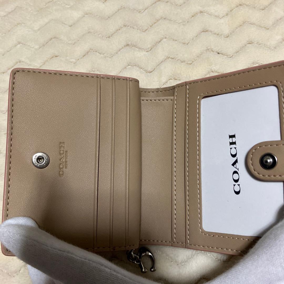 (美品) COACH コーチ　折り財布　二つ折り財布　CT980 ピンク