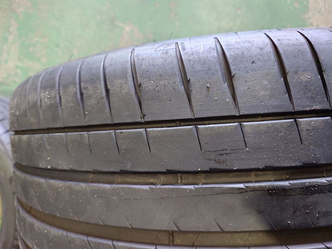 ミシュラン　パイロットスポーツ4S 265/40ZR21 105Y