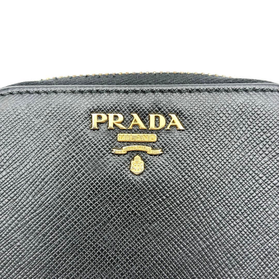 PRADA 2つ折り財布 ブラック サフィアーノ