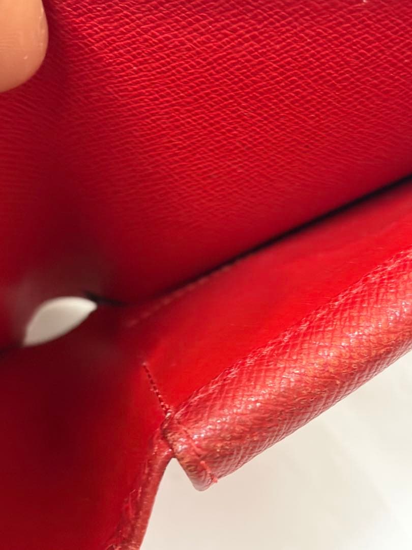 Louis Vuitton ルイヴィトン エピ レザー レッド