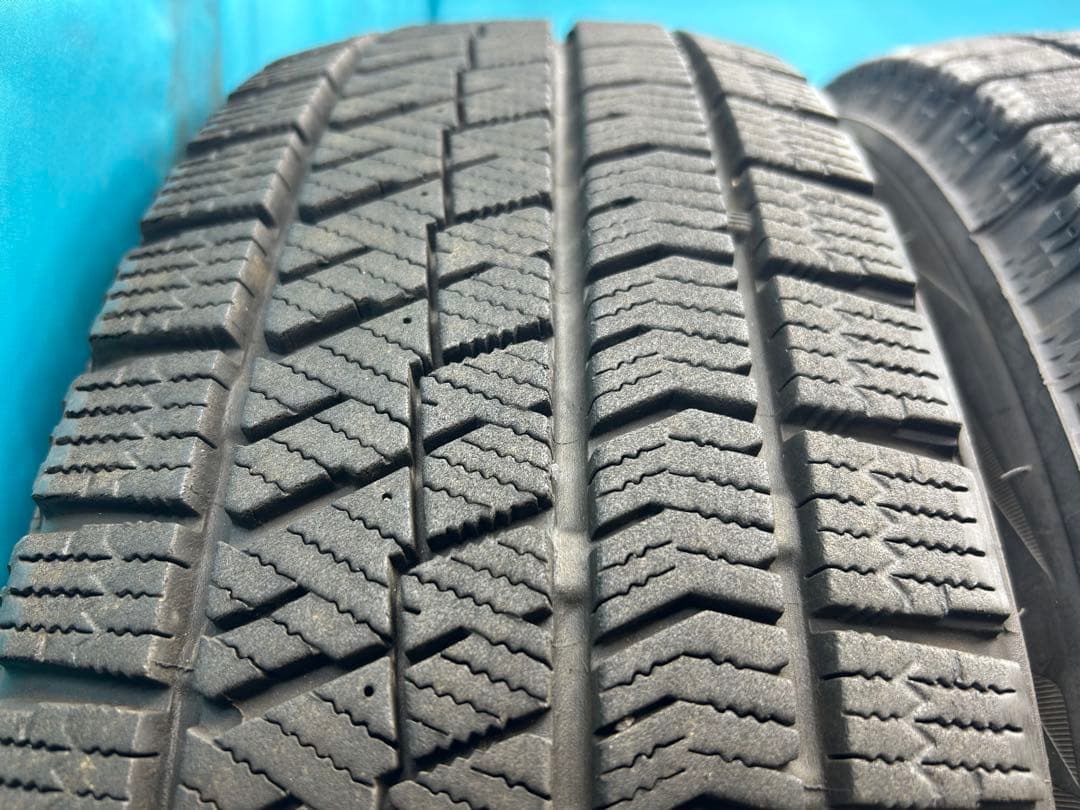 ①2021年製185/65R15バリ山！中古スタッドレスタイヤ2本セット