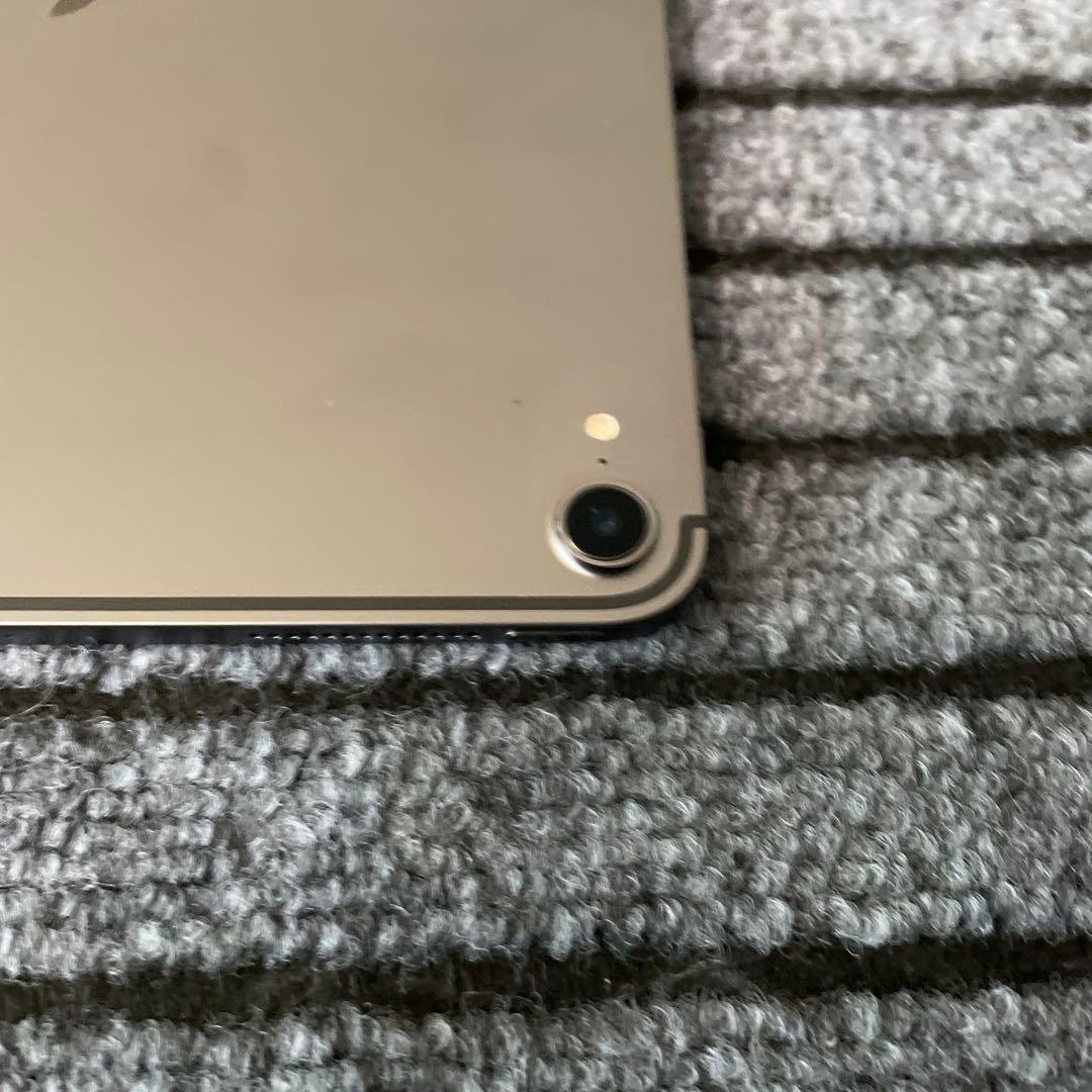 172 iPad Pro 11インチ 1世代 Wi-Fi 256GB グレイ