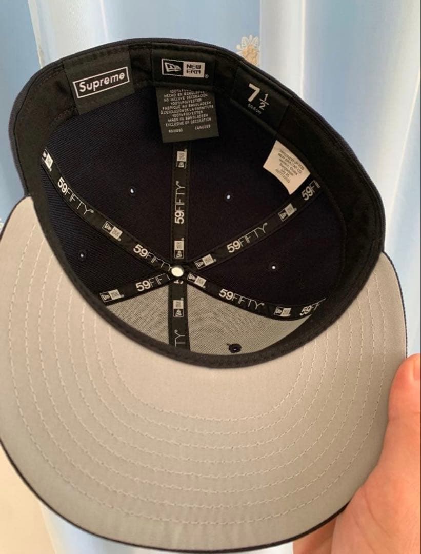 Supreme ブラック ベースボールキャップ ピンクリボン