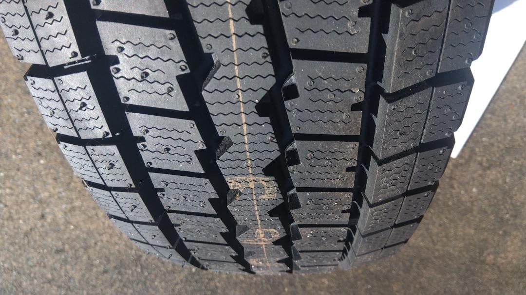 ダンロップ　WINTERMAX　195/75/R15
