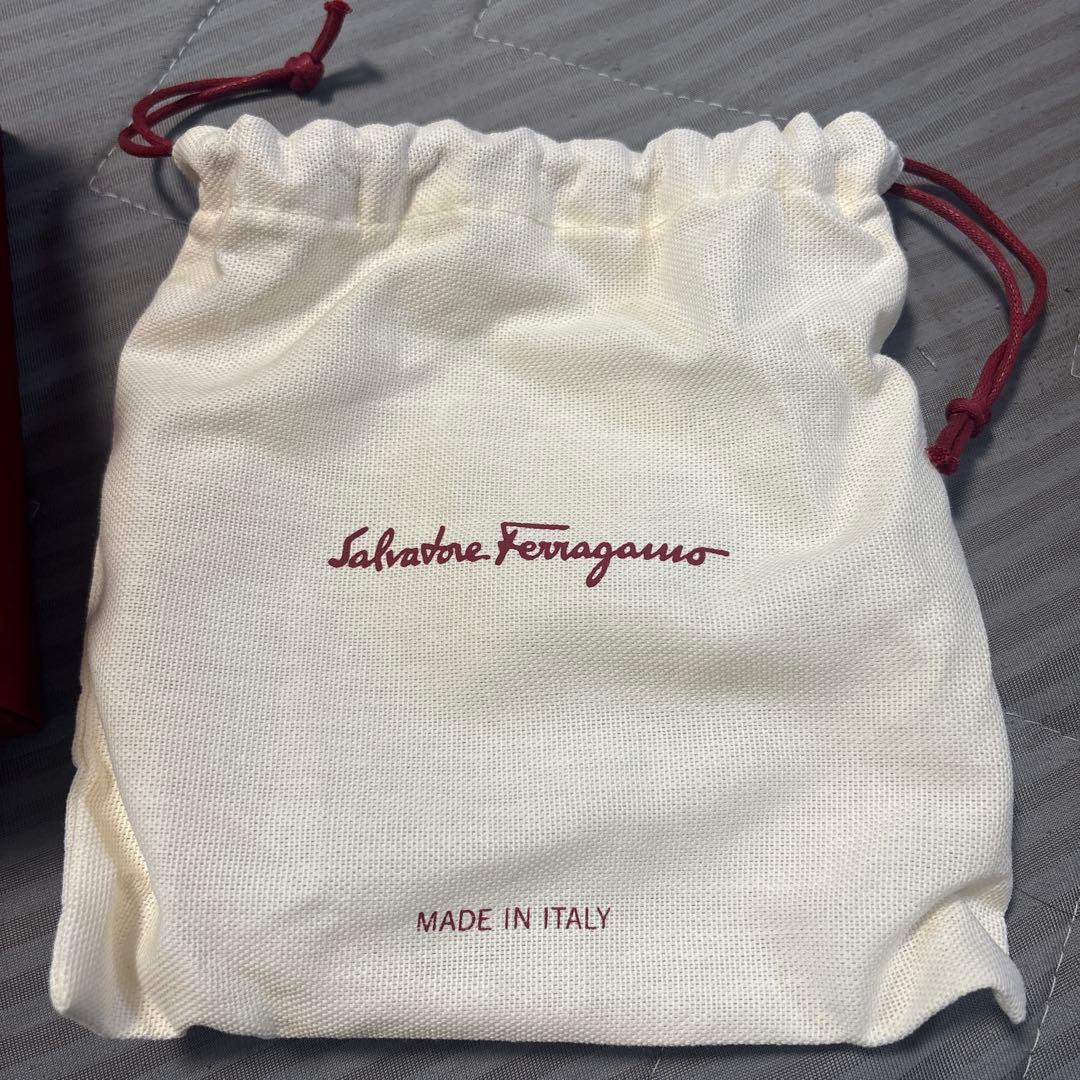 【新品未使用】salvatore ferragamo カチューシャ　フェラガモ