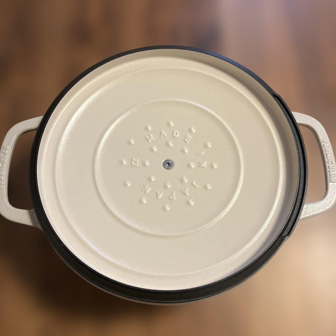 VERMICULAR OVEN POT 2 22cm　マットリネンベージュ